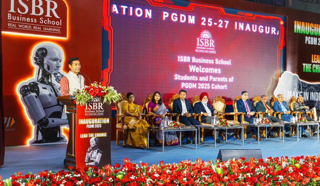 Dr. Manish addressing the audience at PGDM Inauguration 2025