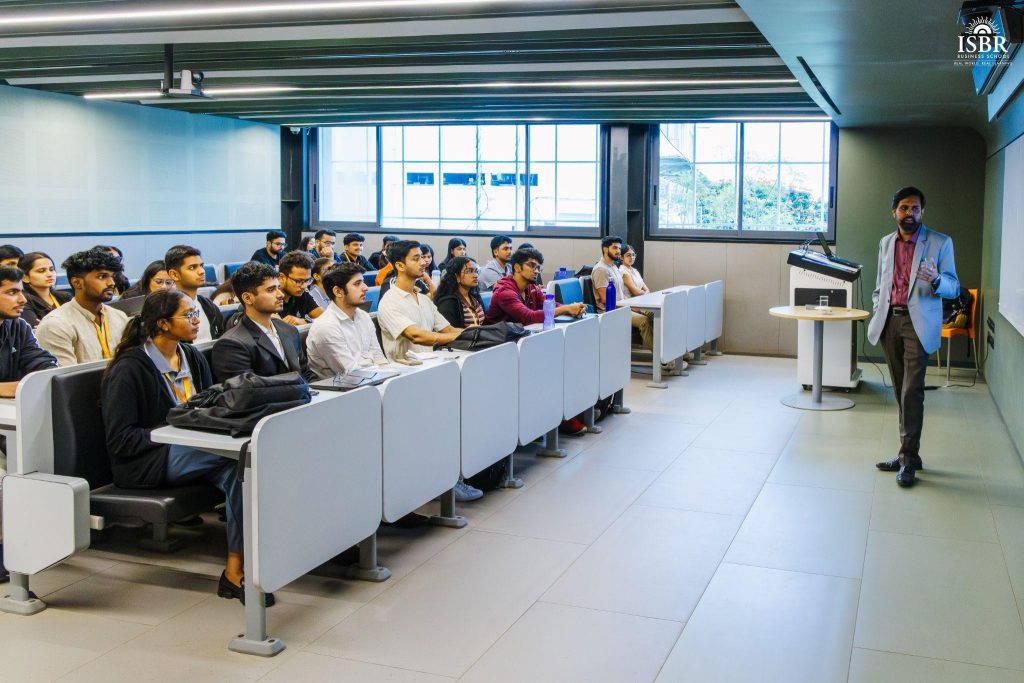 Rahul Mukherjee, ISBR alumnus, delivering insights on finance and fintech careers at ISBR.