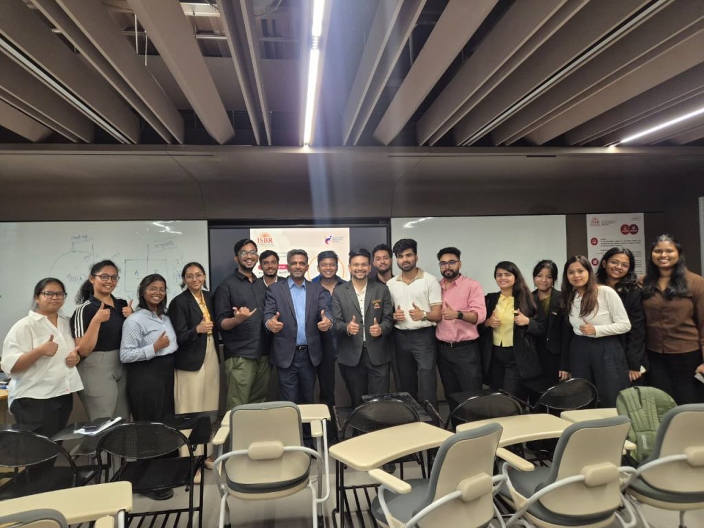 Expert speaker explaining patent filing, trademarks, copyrights, and startup innovation protection during an IPR awareness workshop.