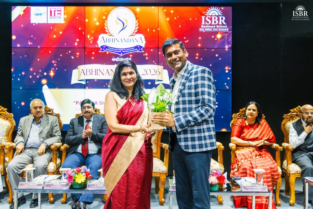 Dr. Vani Kola, Managing Director of Kalaari Capital, honoured at Abhinandana 2026 for her contribution to innovation and venture capital.